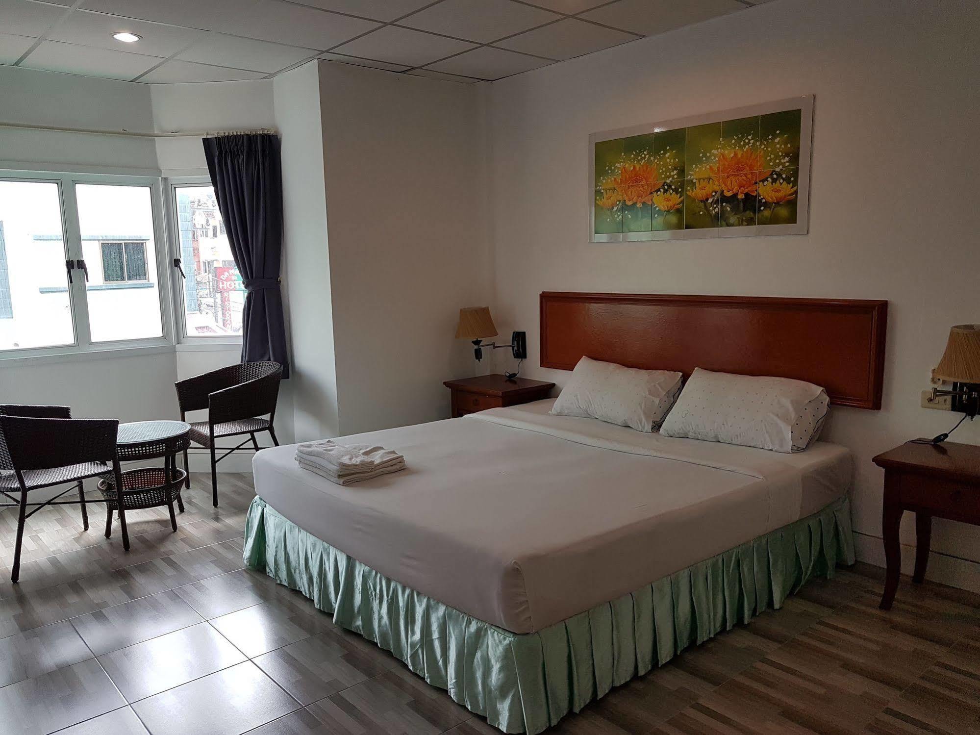 Welcome Inn Hotel @ Karon Beach. Single Room From Only 500 Baht Пхукет Экстерьер фото