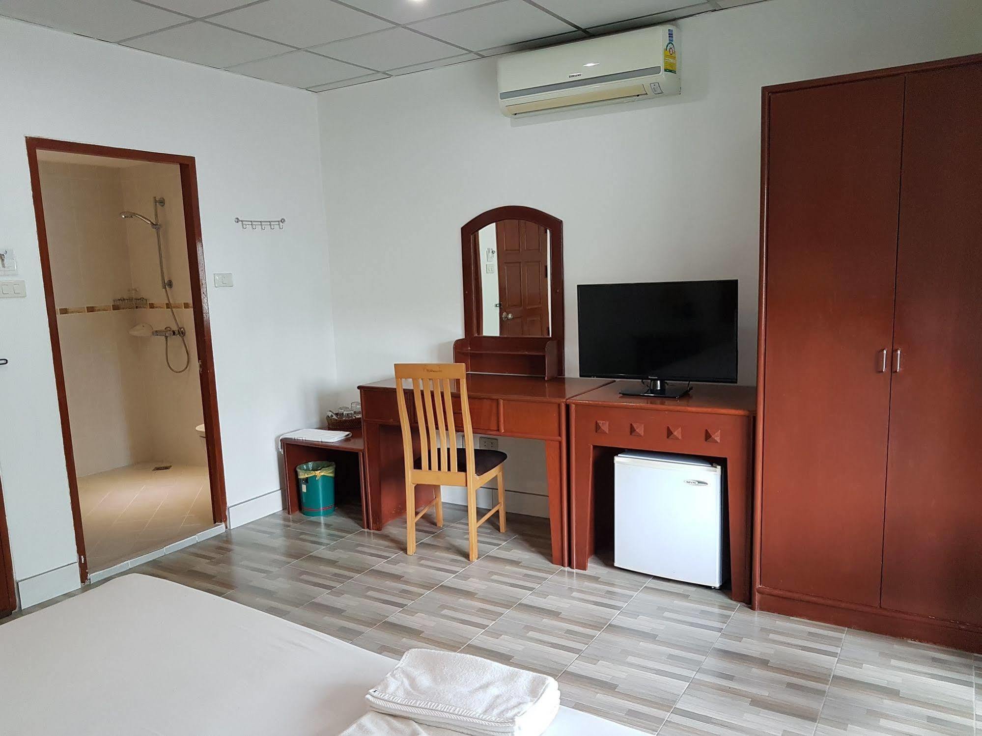 Welcome Inn Hotel @ Karon Beach. Single Room From Only 500 Baht Пхукет Экстерьер фото